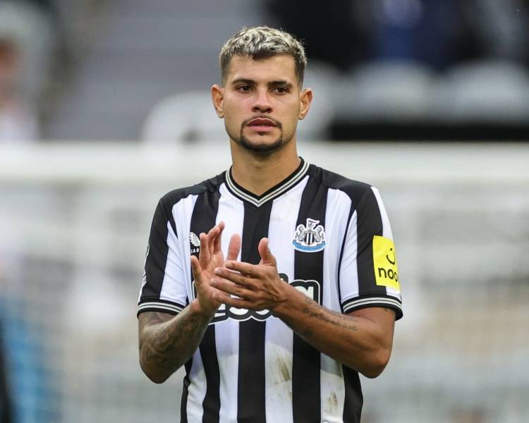 9球6助攻!英媒曝曼联将8000万欧签吉马良斯,卡塞米罗钦点接班人